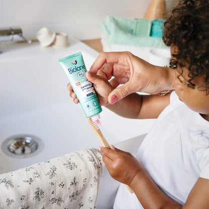 Organic Toothpaste first teeth