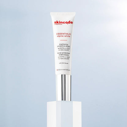 Brightening protective shield SPF 50/PA+++ - GOLDFARMACI