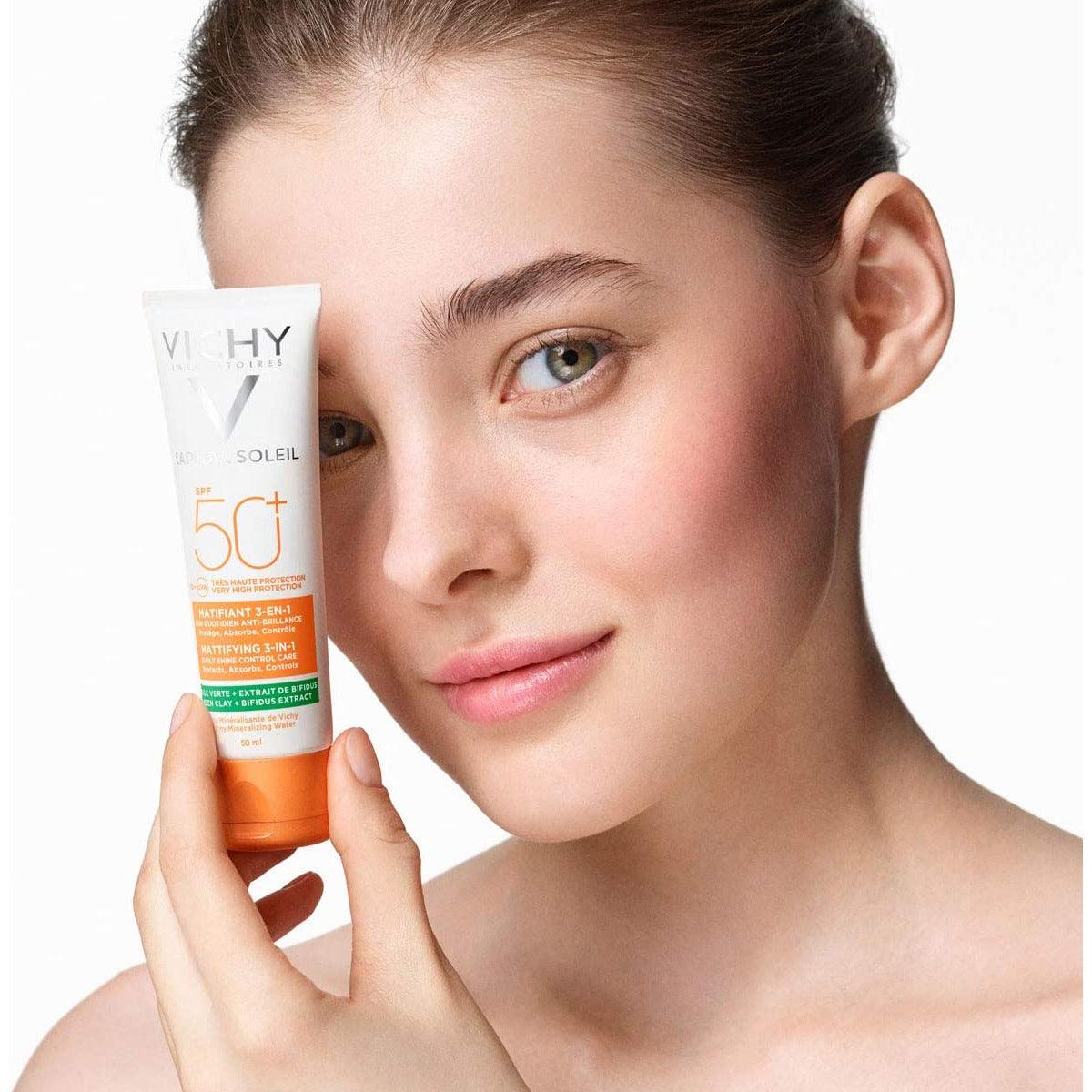 Capital Soleil Mattifying 3-In1 SPF50+ - GOLDFARMACI