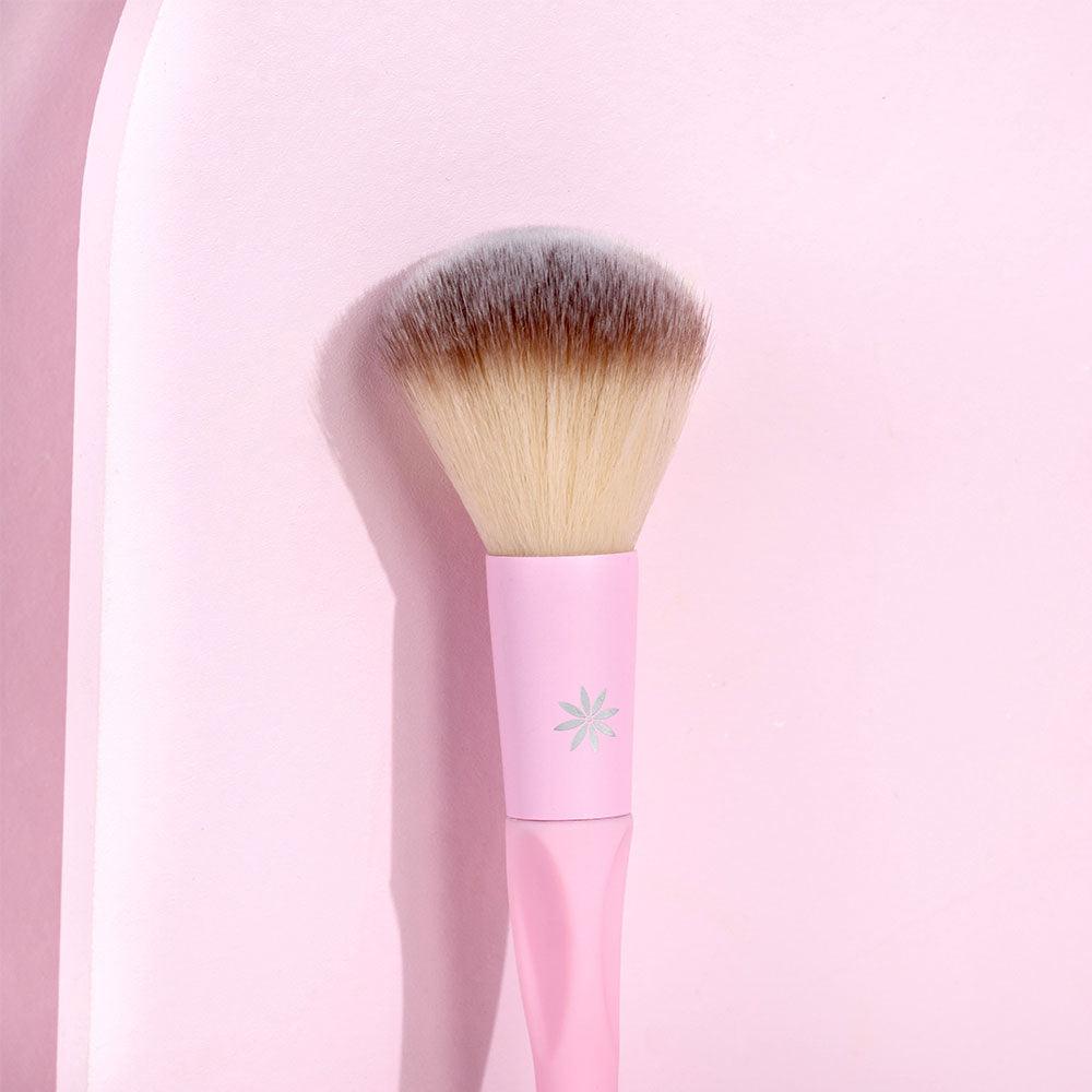 HD Blush Brush - GOLDFARMACI